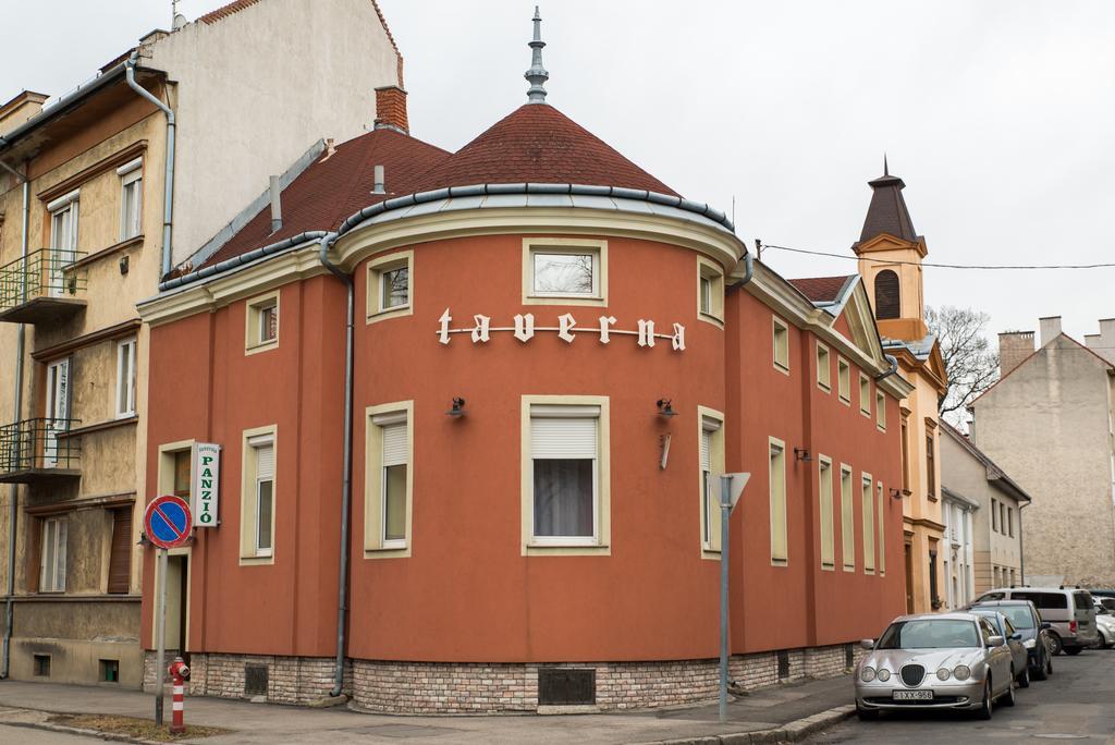 Taverna panzió Sopron Esterno foto
